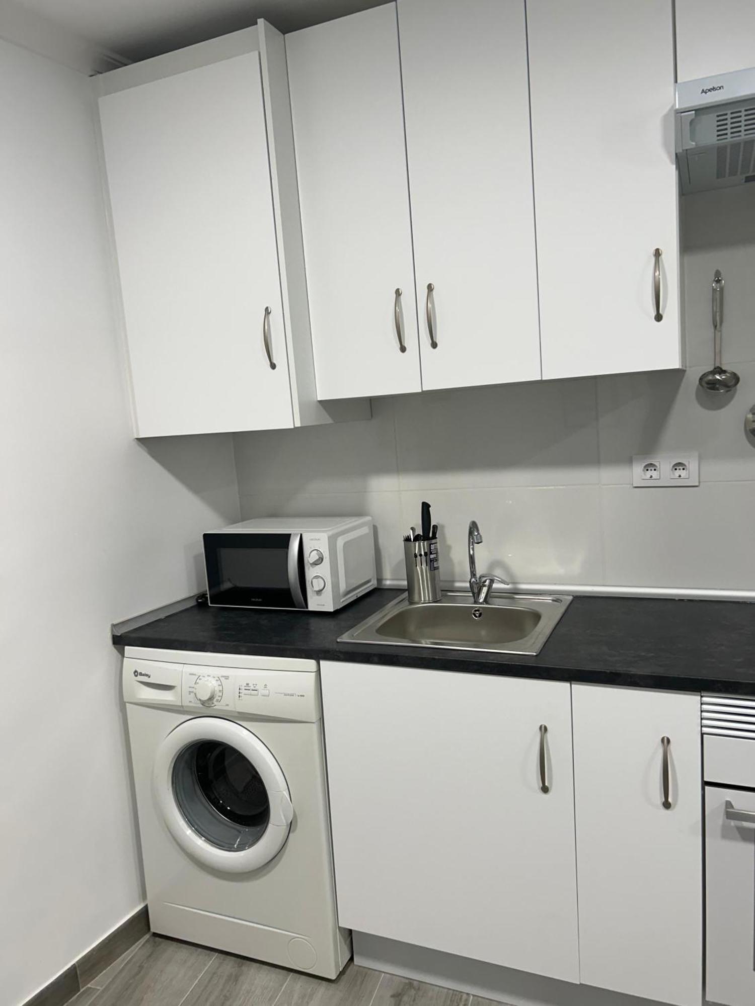 Apartament A Unos Pasos A Paseo Del Prado Madryt Zewnętrze zdjęcie