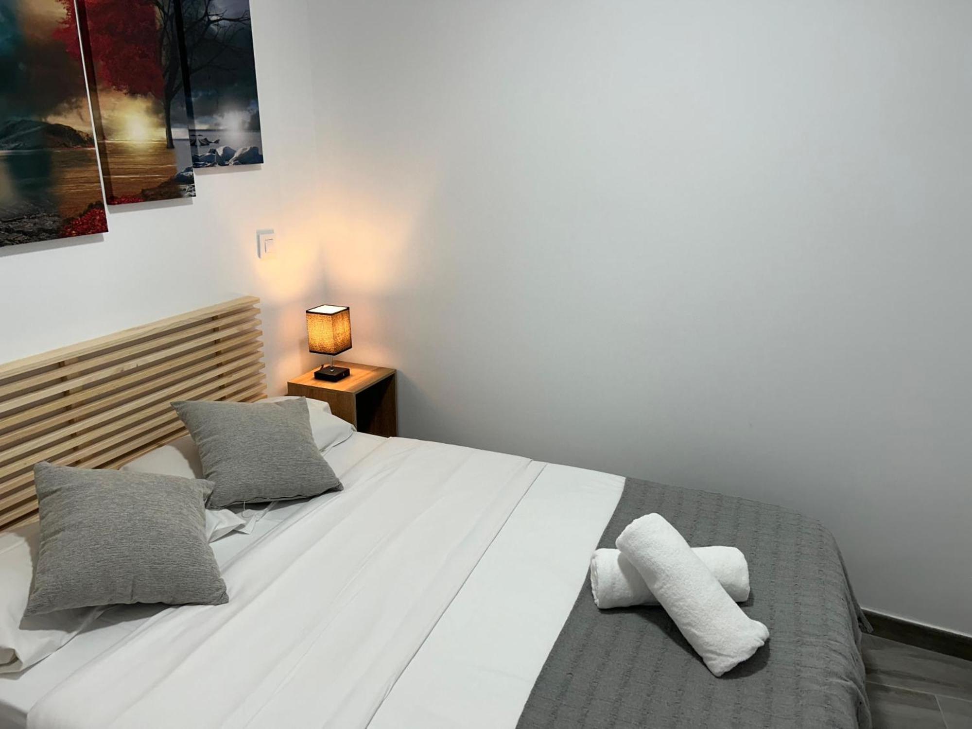 Apartament A Unos Pasos A Paseo Del Prado Madryt Zewnętrze zdjęcie